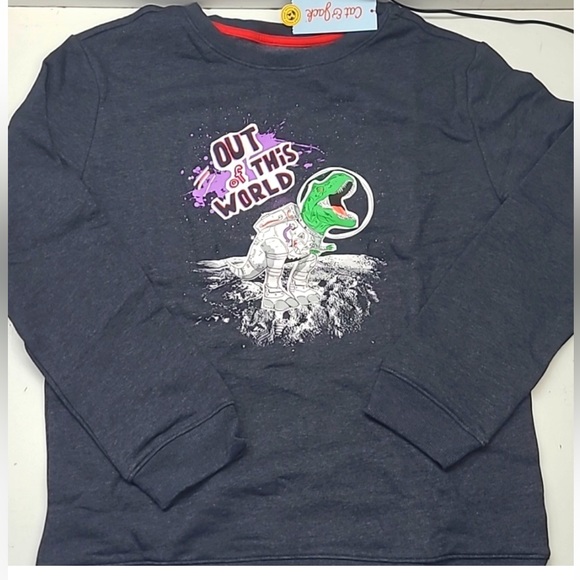 Cat & Jack Black So soft Long SleeveSweat Shirt with “Out Of This World” Husky - Picture 2 of 5